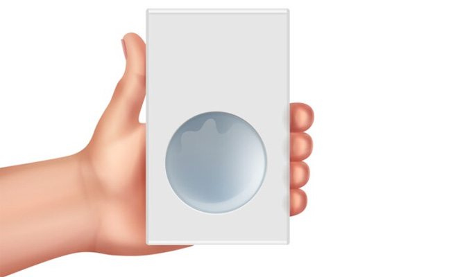 Trzymanie produktu w rękach